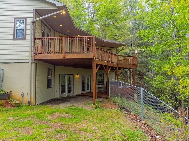 Building Photo - 651 Chalk Hill Rd