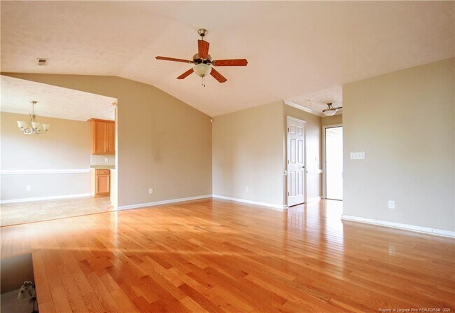 Building Photo - 1636 Kershaw Loop