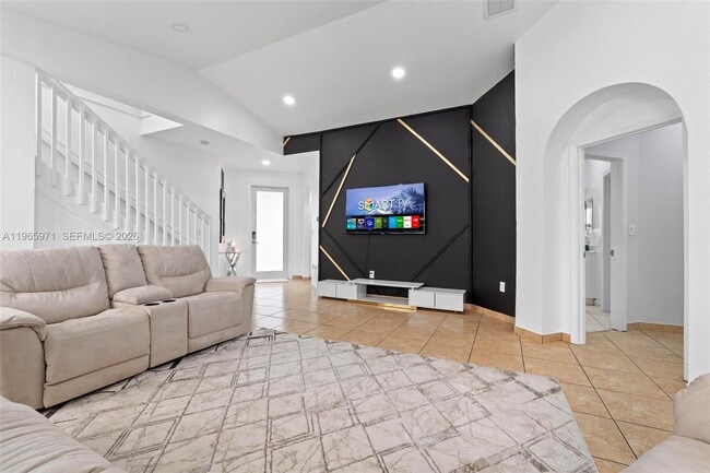 Building Photo - 2328 NE 37th Terrace