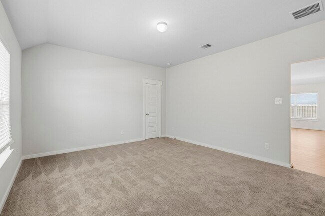 Building Photo - 4696 Peony Grn Dr