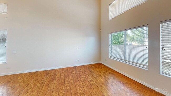 Building Photo - Stunning Cul-de-Sac 3/2.5 two story Rental Home in North Fontana's Village of Heritage!