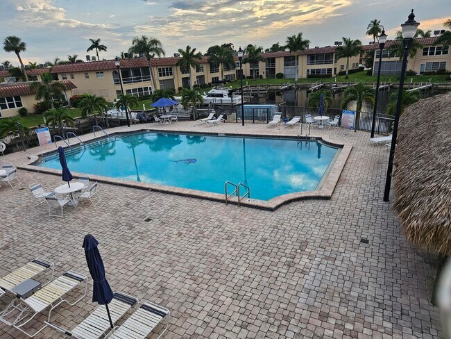 Building Photo - 2600 S Kanner Hwy