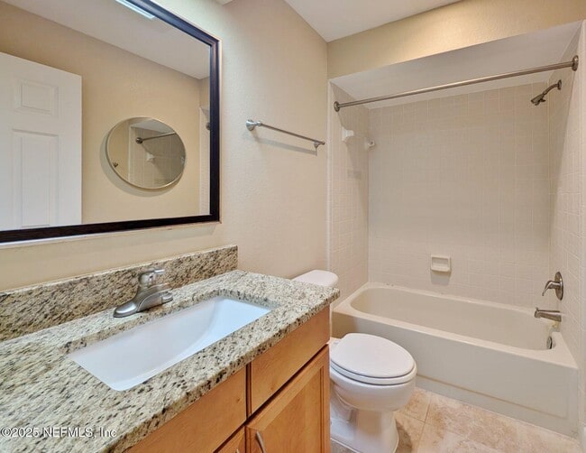 Building Photo - 763 Driftwood Cir