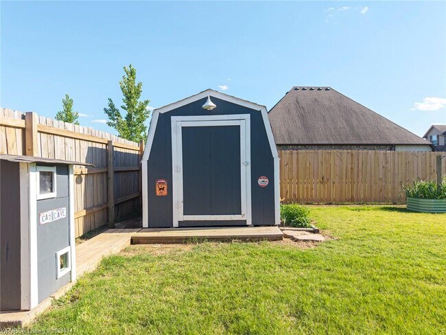 Building Photo - 3725 Colfax Way