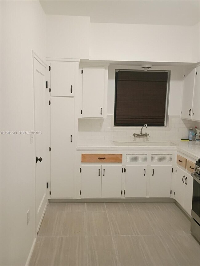 Building Photo - 235 83rd St