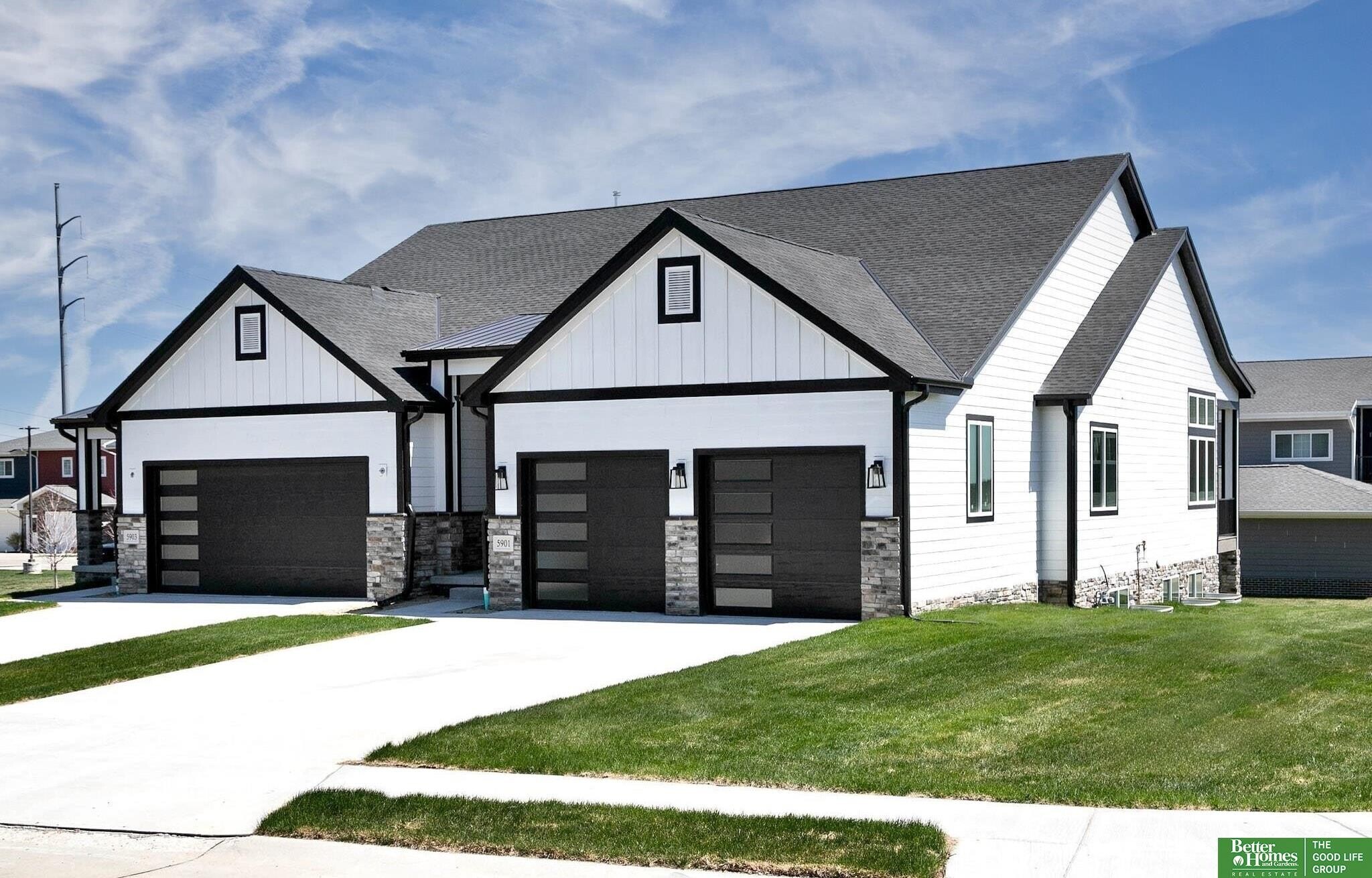 Building Photo - 5901 N 159th Cir