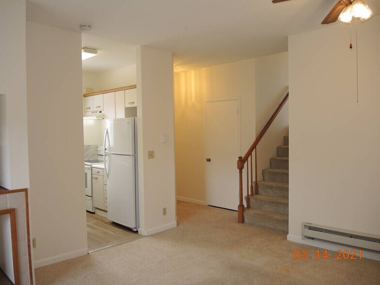 Building Photo - 47109 Benns Ter