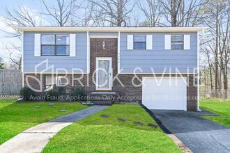 Building Photo - Country Vale Ln