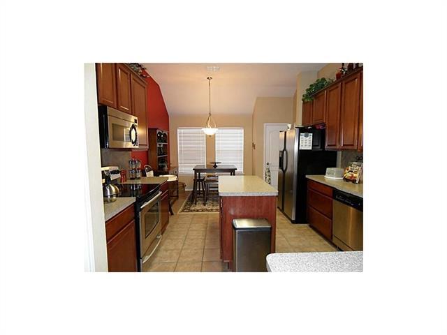 Building Photo - 1572 Hansberry Dr