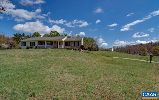 Building Photo - 71 Harmony Ln