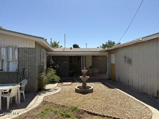Building Photo - 649 De Vargas Dr
