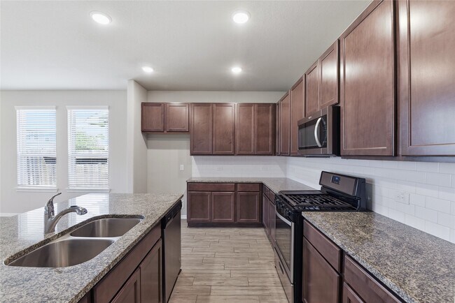 Building Photo - 24715 Oakheath Arbor Ln