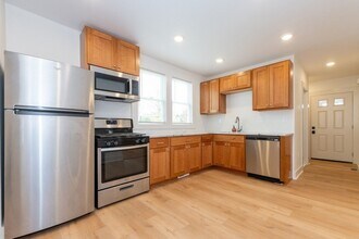 Building Photo - 55 Kiely Rd