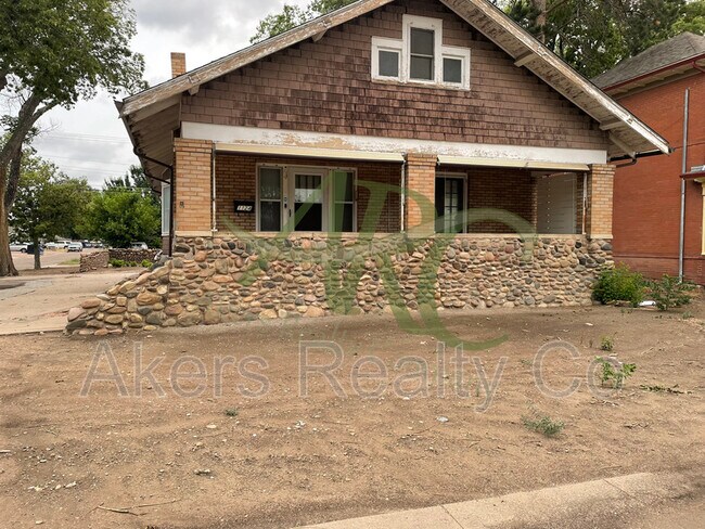 Building Photo - 1124 Lake Ave