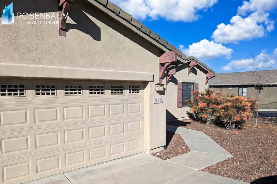 Building Photo - Gorgeous 3-beds, 2-baths home located in the desirable Willow Hills community of Prescott!