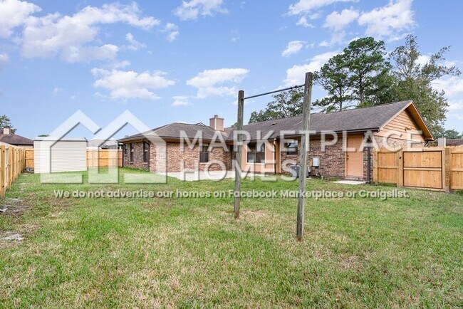 Building Photo - 11632 Poydras Ln