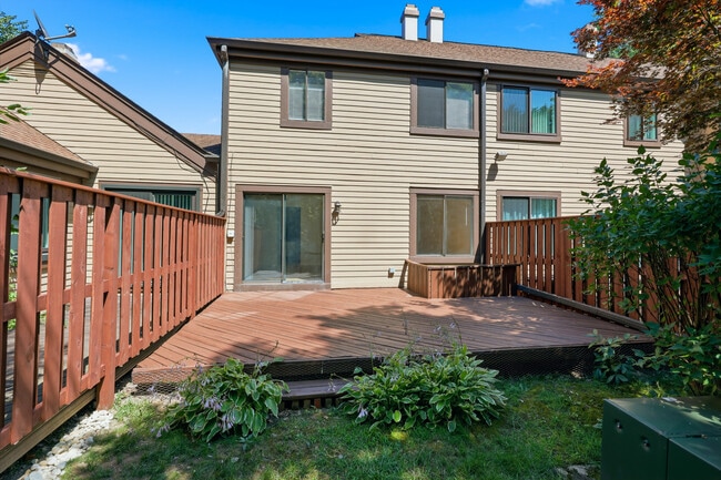 Building Photo - 1542 Anderson Ln
