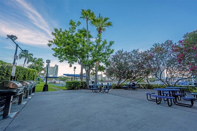 Building Photo - 500 Three Islands Boulevard