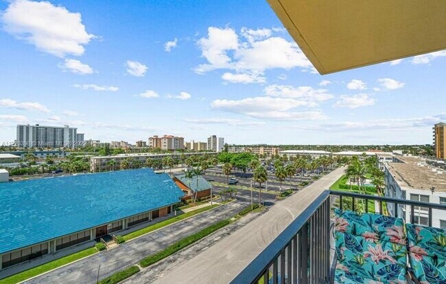 Building Photo - 801 N Ocean Blvd