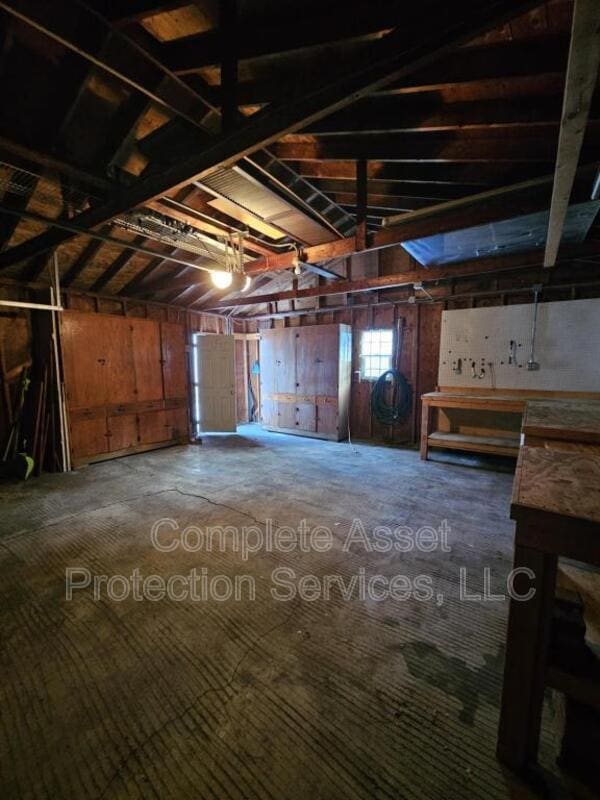 Building Photo - 1726 Davis Ave