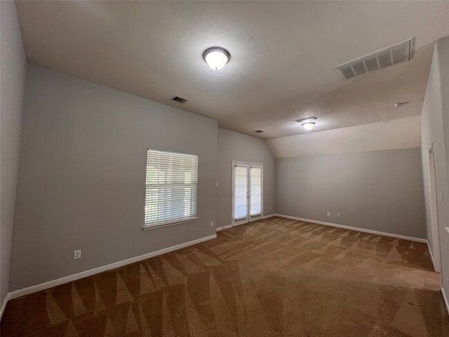 Building Photo - 6102 City Shores Ln