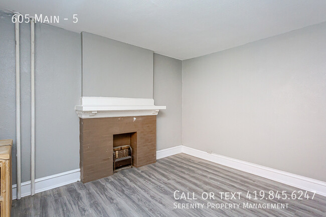 Building Photo - Charming One Bedroom Apartment - Apply Today!