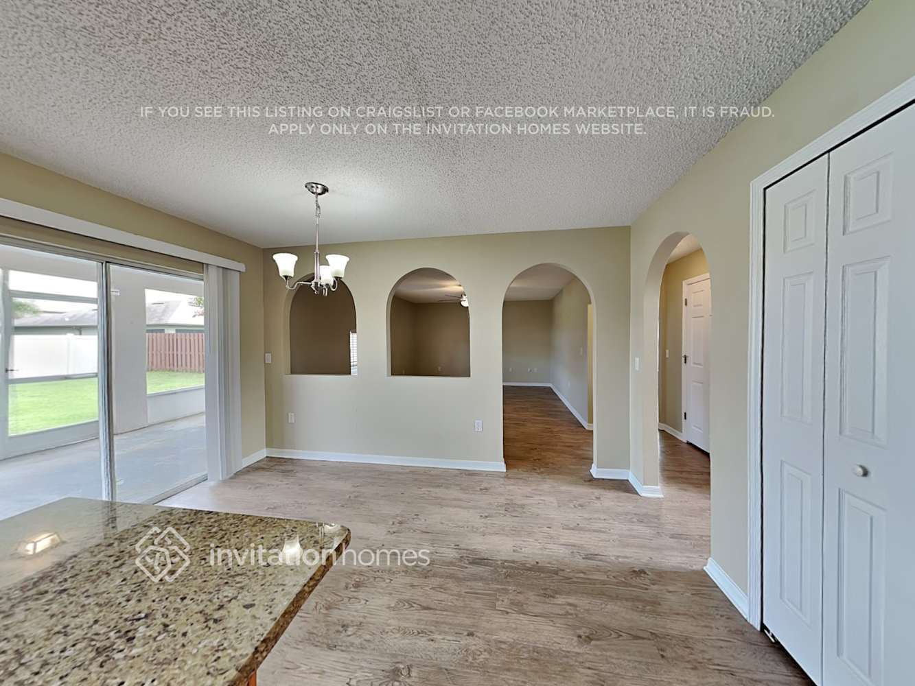 Building Photo - 3876 La Flor Dr