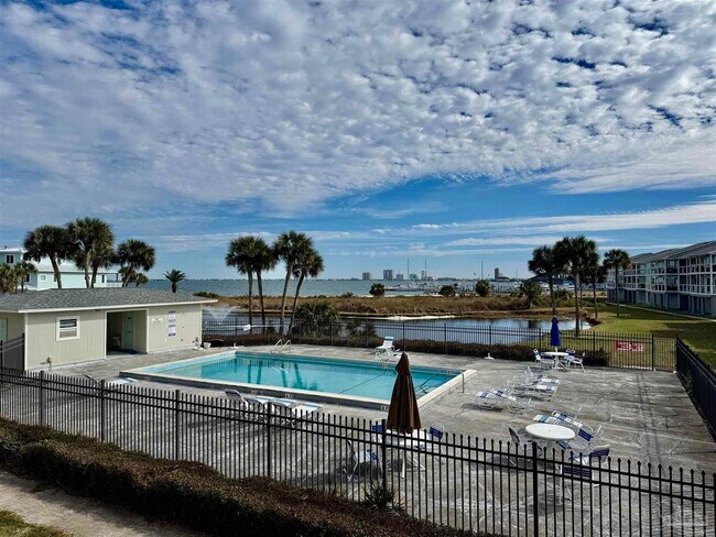 Building Photo - 200 Pensacola Beach Rd