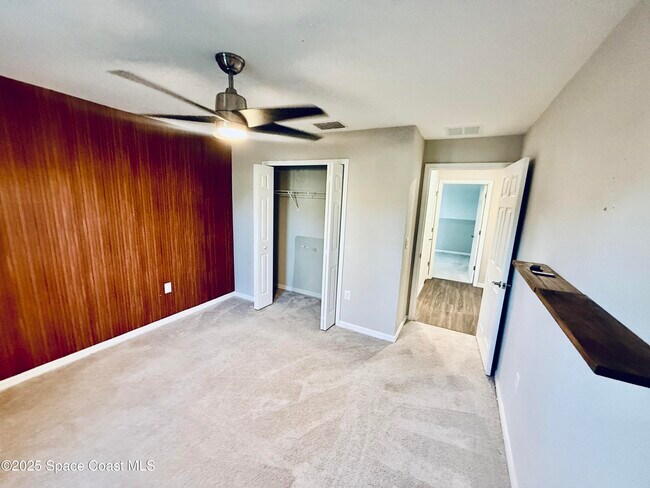 Building Photo - 1026 Dania Cir