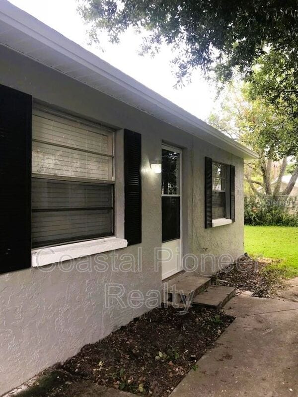 Building Photo - 6405 S Roberts Ave