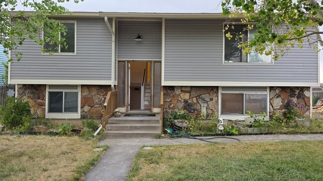 Building Photo - 106 Freedom Dr