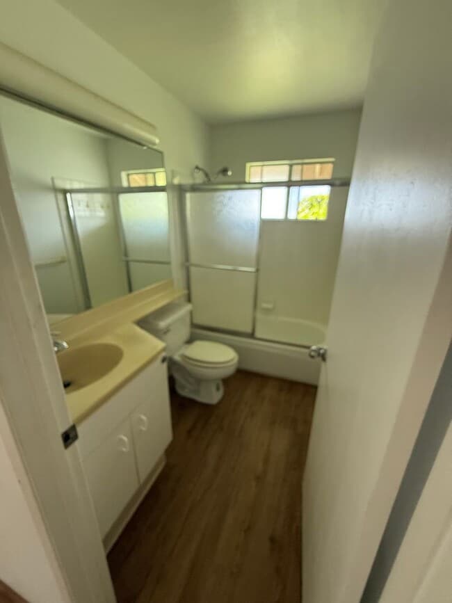 Building Photo - Lihue, Upper 2 bed 2 bath condo. Month to month