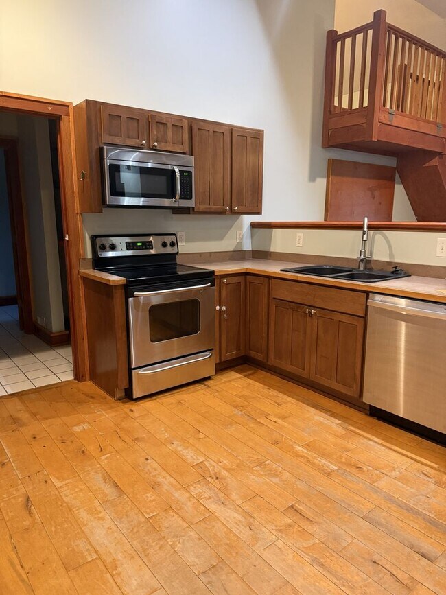 Building Photo - 7276 Tiger Dr