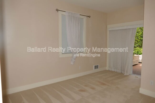 Building Photo - 3032 NW 59th St