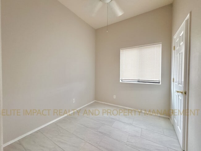 Building Photo - 7285 E Chelsie Kaye Ln