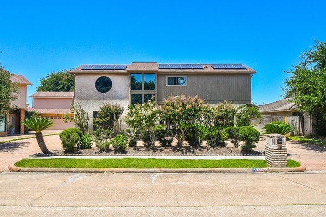Building Photo - 7706 Coachwood Dr