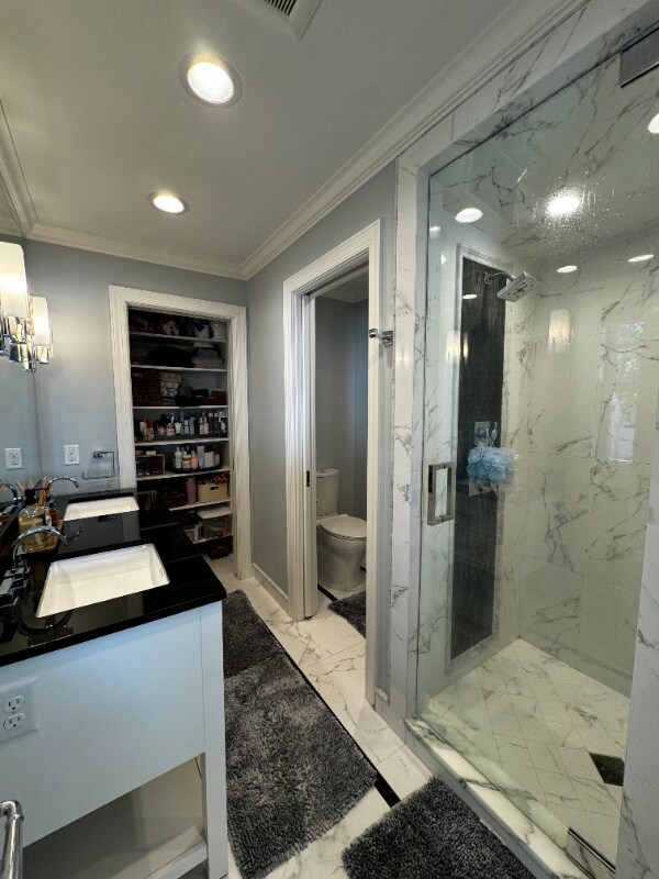 Building Photo - 6511 Oliver Ave S