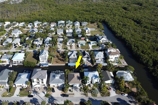 Building Photo - 1282 Belaire Ct