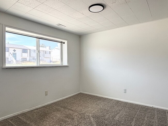Building Photo - Awesome Remodel with 1 Car Garage!