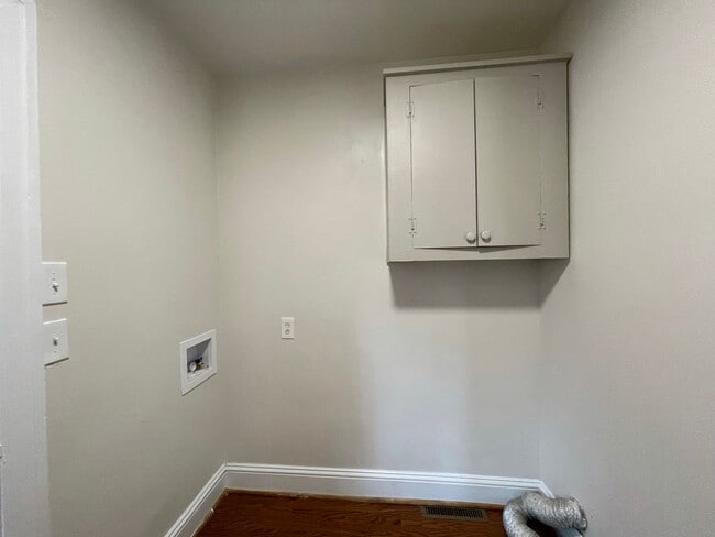 Building Photo - Everything you’ve been dreaming of is here. Lease today!