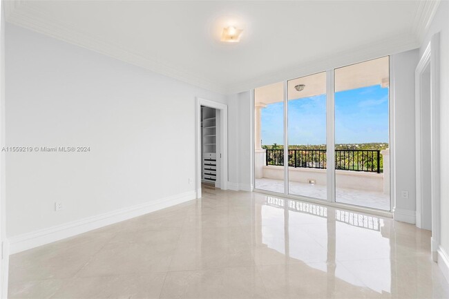 Building Photo - 7154 Fisher Island Dr