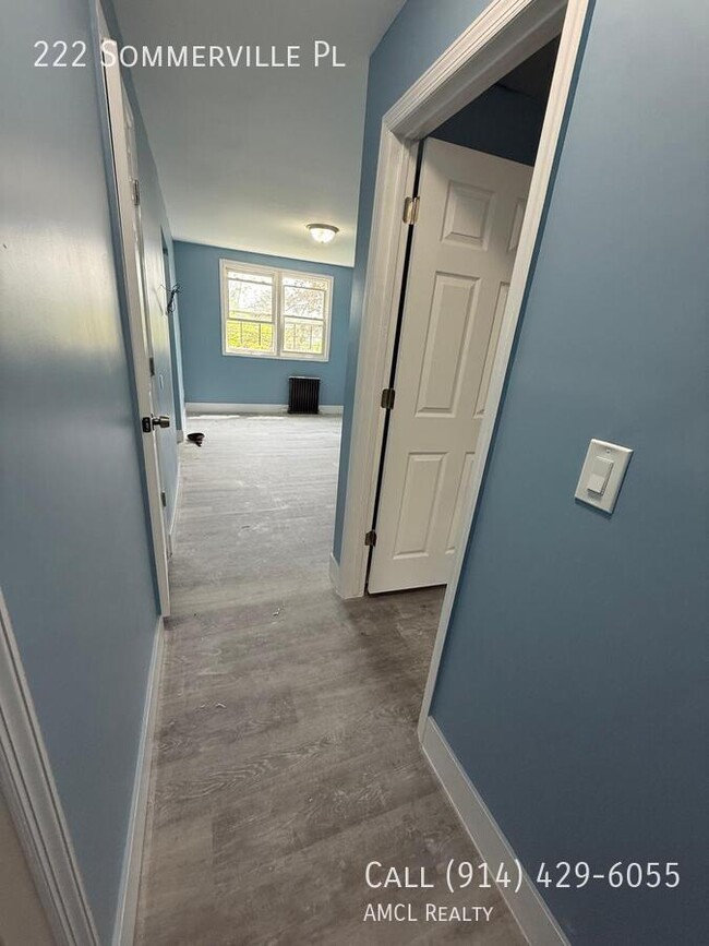 Building Photo - 222 Sommerville Pl