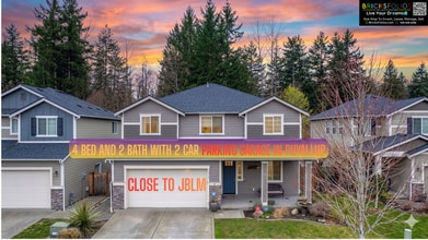 Building Photo - Modern 4 Bed + Chef's Kitchen + Covered Patio in Puyallup!