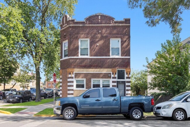 Building Photo - 1301 S 51st Ave