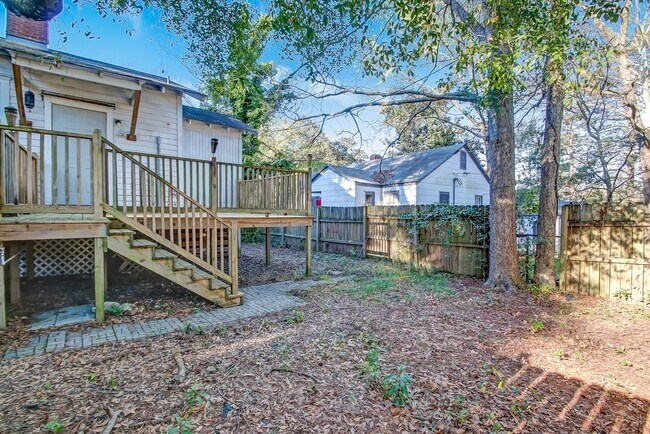 Building Photo - Beautiful Single Family house near downtown Savannah and Tybee Island