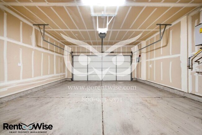 Building Photo - 1583 Sylvia St