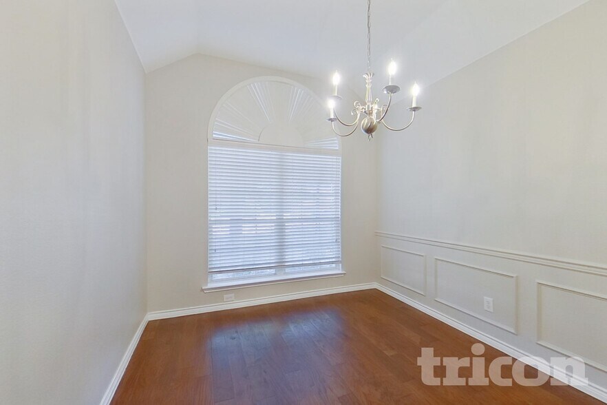 Building Photo - 1435 Red Wolf Dr