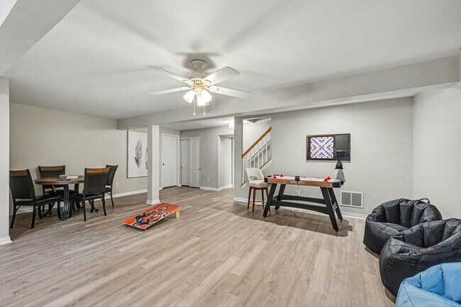 Building Photo - Freshly Renovated 4 Bedroom Home In Centerville OH