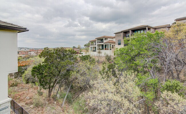 Building Photo - 107 Cascading Water Pl