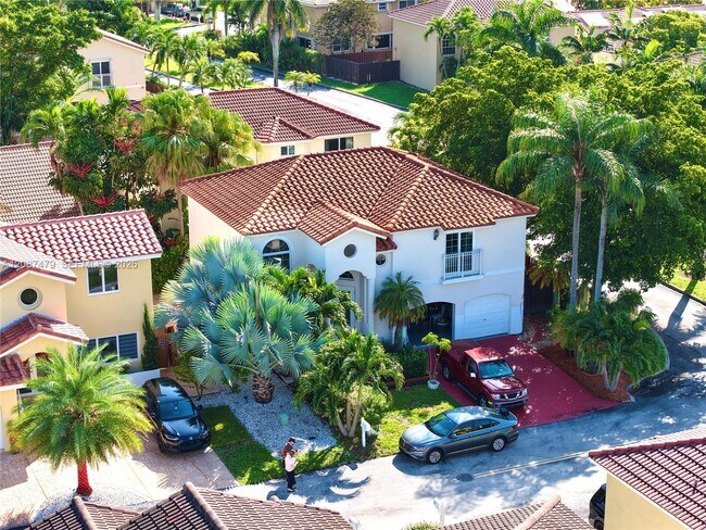 Building Photo - 4631 SW 154th Pl
